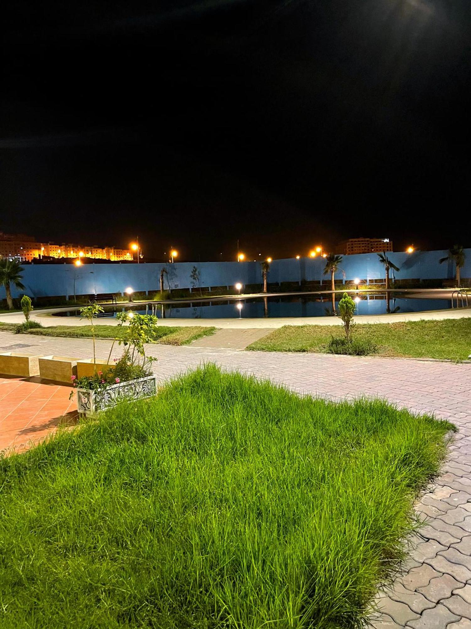 Elegant Appartement Avec Un Acces Piscine Jardin Parking Sous-Sol Et Wifi Haut Debit Fibre Optique Tanger Exterior foto