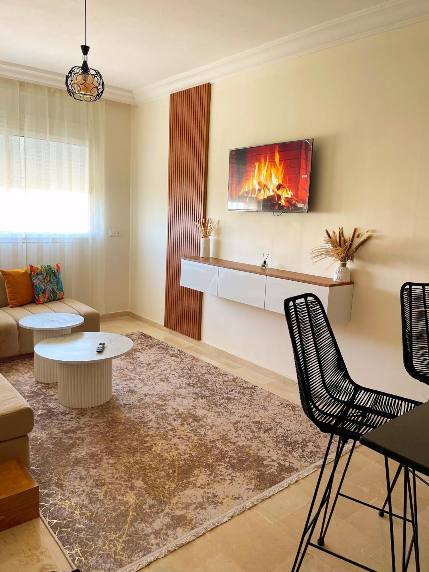 Elegant Appartement Avec Un Acces Piscine Jardin Parking Sous-Sol Et Wifi Haut Debit Fibre Optique Tanger Exterior foto